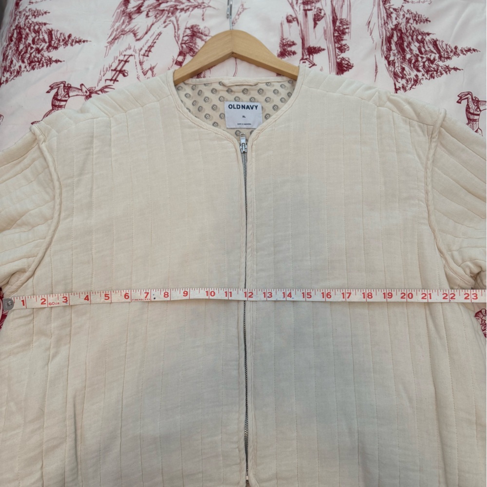 Old Navy Women's Quilted Bomber Jacket, XL - Picture 8 of 10